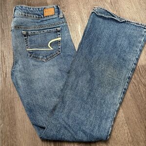 American Eagle Bootcut Jeans Size 4 Regular Medium Wash Y2K Stretch